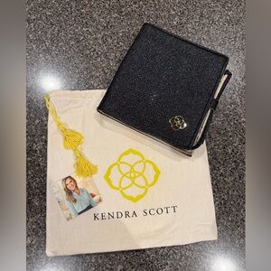 Retired Kendra Scott Zip Away Small Jewelry Organizer - Rare Dust bag included